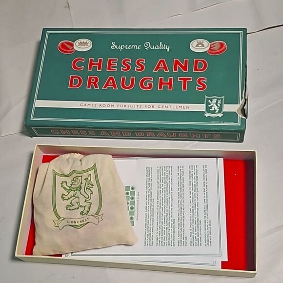 Chess And Draughts Vintage British Gentleman Board Game Mancave MCM - Picture 8 of 8